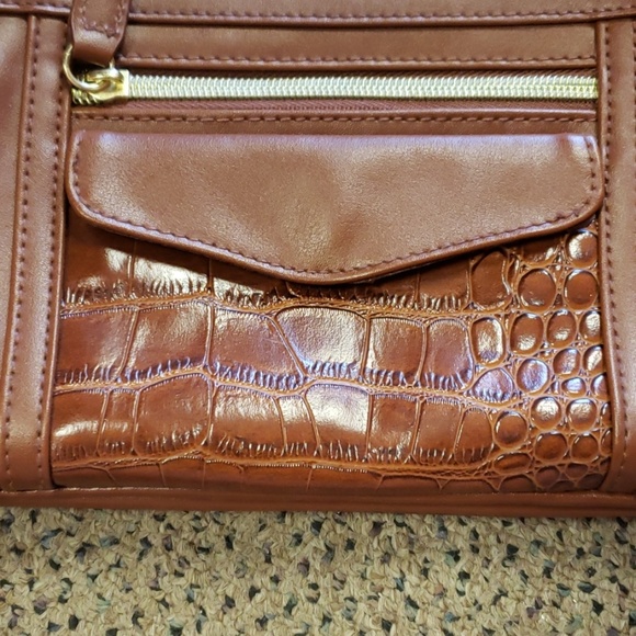 Brown with gold hardware small crossbody purse - Picture 5 of 8
